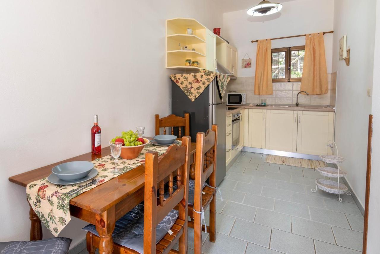 Voula Apartments ガイオス エクステリア 写真