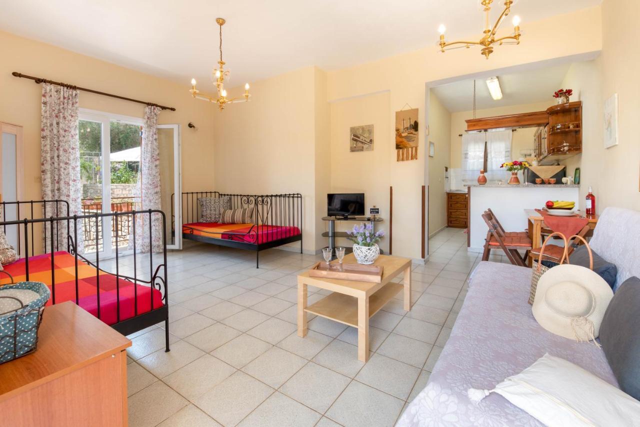 Voula Apartments ガイオス エクステリア 写真