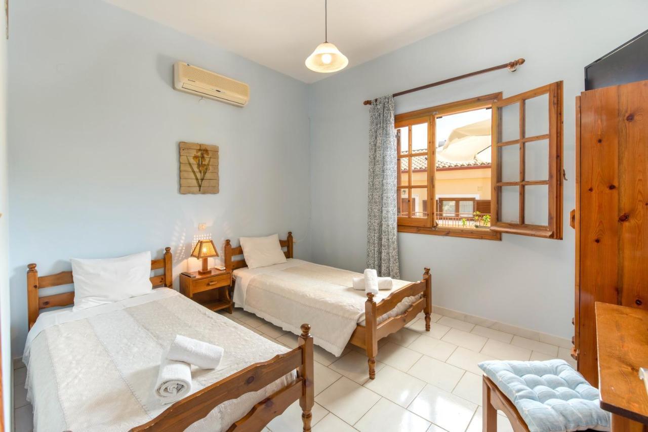 Voula Apartments ガイオス エクステリア 写真
